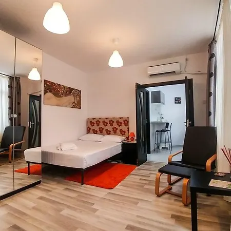 Center Flats - Unirii Square Apartment Bucharest