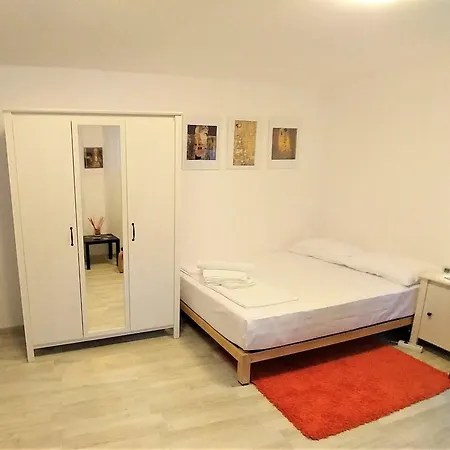 Center Flats - Unirii Square